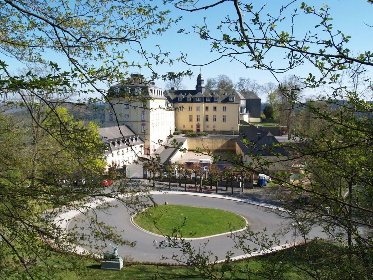 Апартаменты Schloss Wittgenstein Бад-Ласфе Экстерьер фото